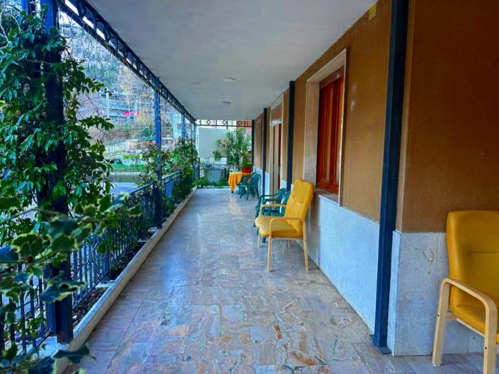 Image No.11-14 Bed Commercial for sale