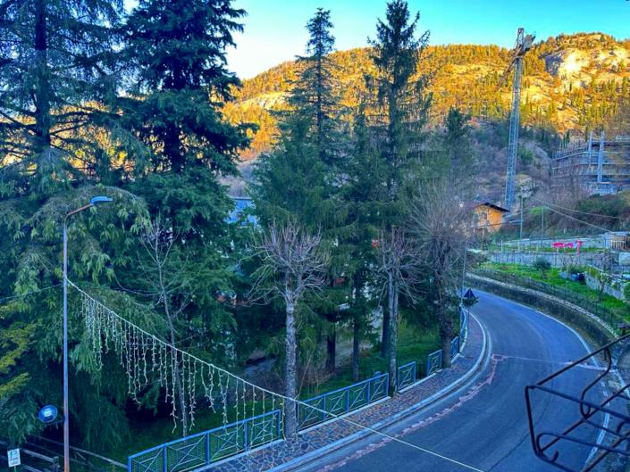 Image No.10-14 Bed Commercial for sale