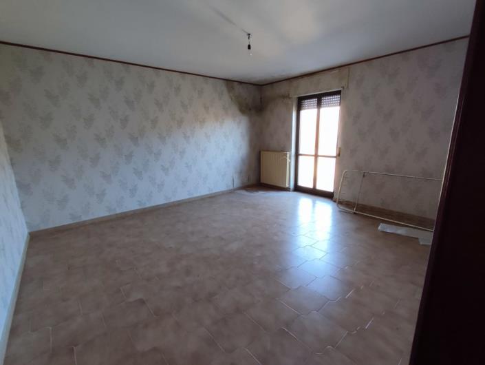 Image No.18-3 Bed Apartment for sale