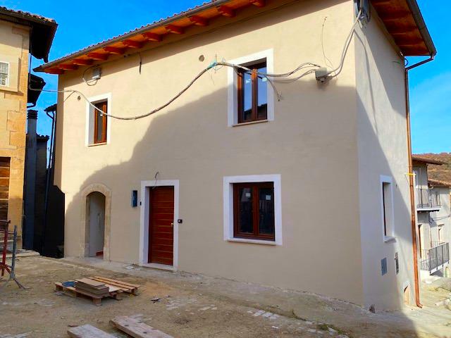 Image No.4-3 Bed Property for sale