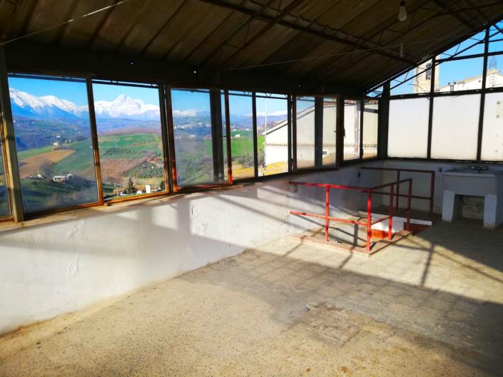 Image No.14-2 Bed Villa / Detached for sale