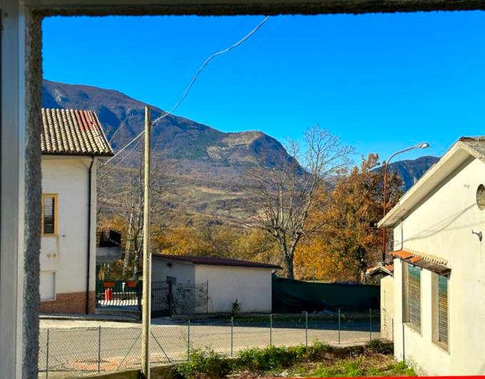 Image No.14-2 Bed Property for sale