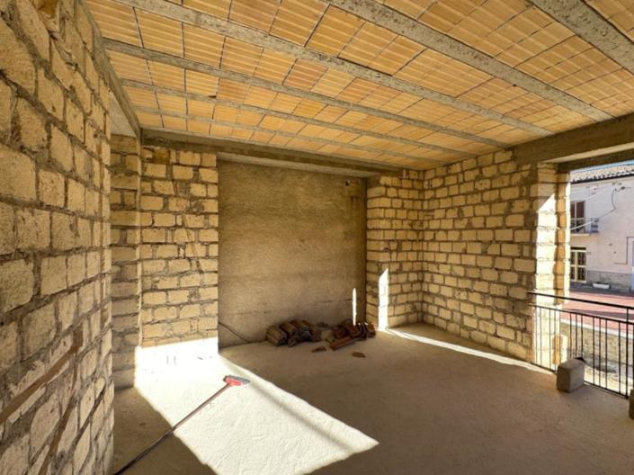 Image No.34-2 Bed Property for sale