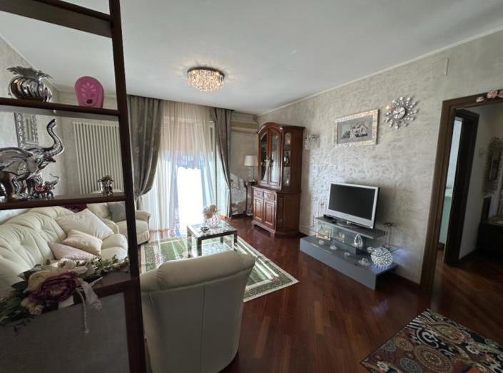 Image No.10-Appartement de 2 chambres à vendre à Sulmona