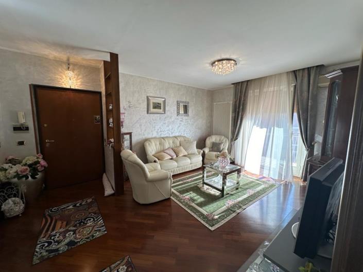 Image No.8-Appartement de 2 chambres à vendre à Sulmona