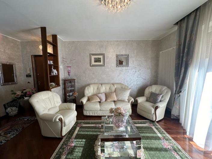 Image No.12-Appartement de 2 chambres à vendre à Sulmona