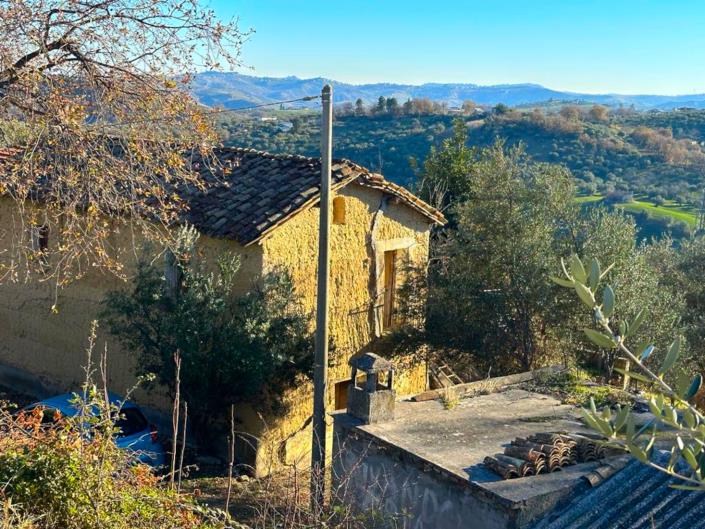 Image No.4-2 Bed House for sale