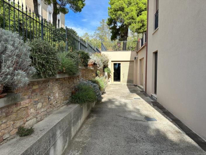 Image No.16-4 Bed Villa / Detached for sale