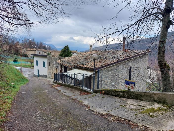 Image No.3-1 Bed House for sale