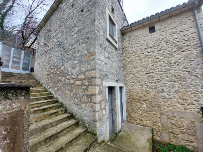 Image No.16-1 Bed House for sale