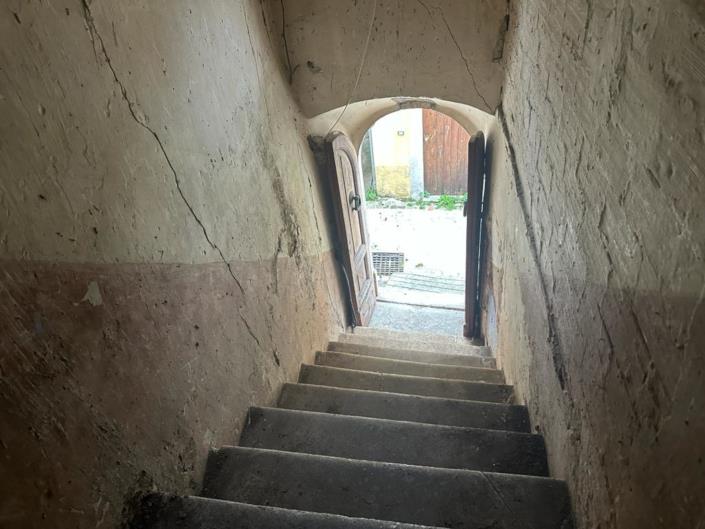 Image No.13-1 Bed House for sale