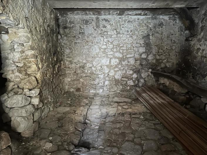 Image No.16-1 Bed House for sale