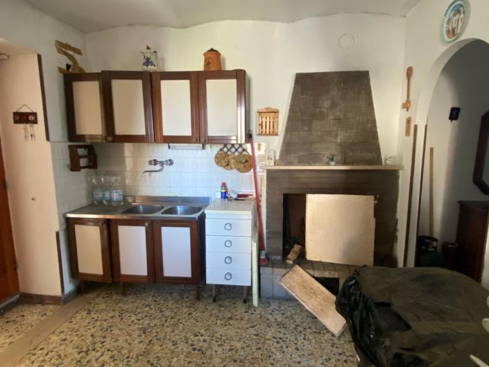 Image No.8-2 Bed House for sale