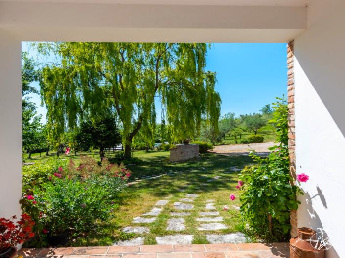 Image No.17-10 Bed Farmhouse for sale