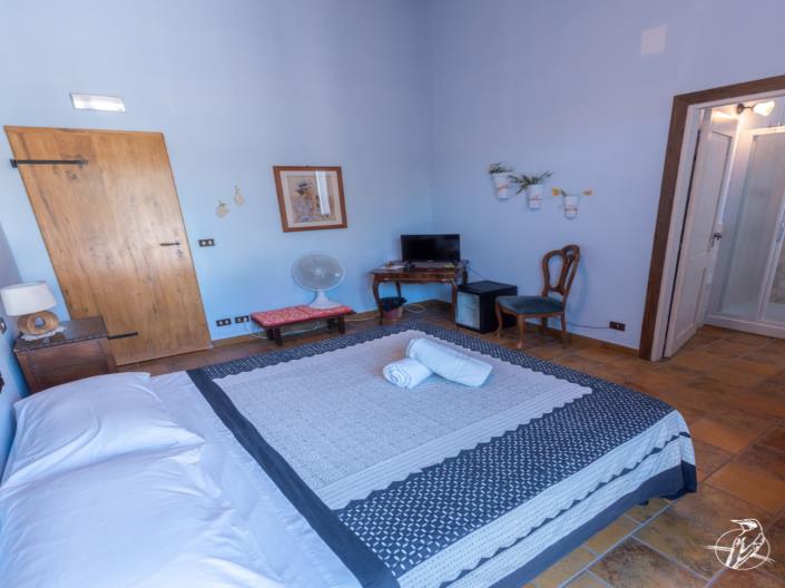 Image No.27-10 Bed Farmhouse for sale