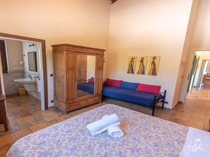 Image No.29-10 Bed Farmhouse for sale