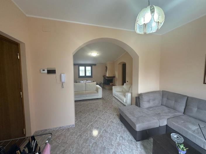 Image No.4-Jumelé de 5 chambres à vendre à Torre de'Passeri