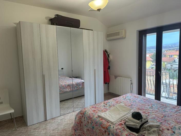 Image No.10-Jumelé de 5 chambres à vendre à Torre de'Passeri