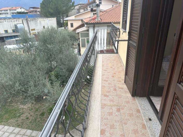 Image No.11-Jumelé de 5 chambres à vendre à Torre de'Passeri