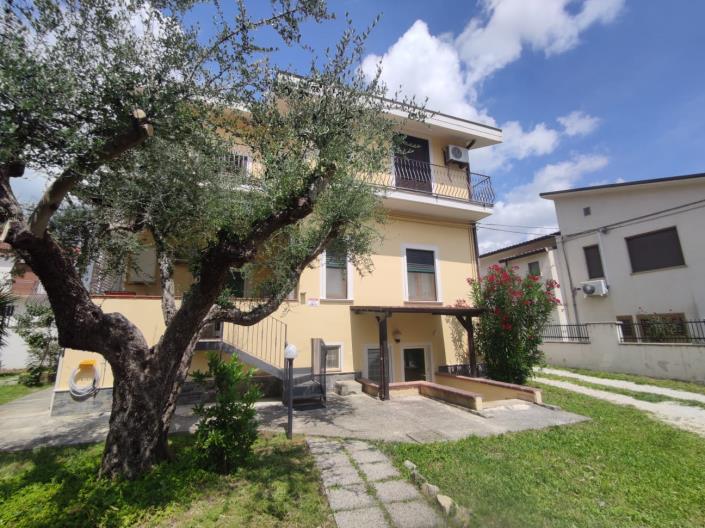 Image No.36-Jumelé de 5 chambres à vendre à Torre de'Passeri