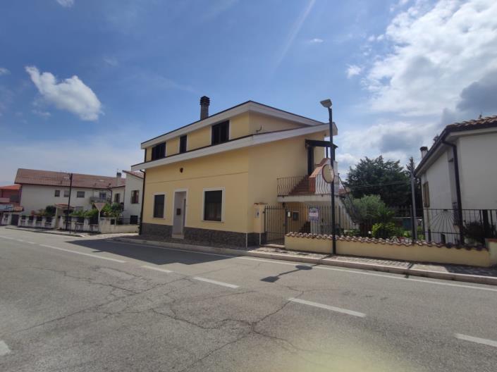 Image No.39-Jumelé de 5 chambres à vendre à Torre de'Passeri