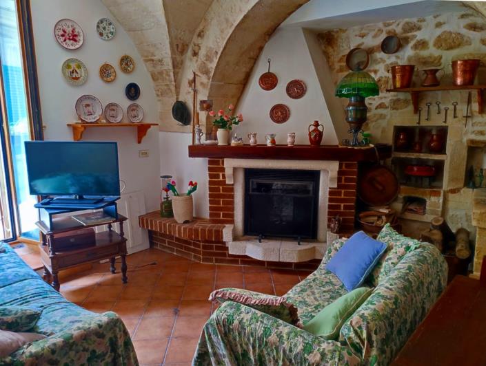 Image No.11-1 Bed Property for sale