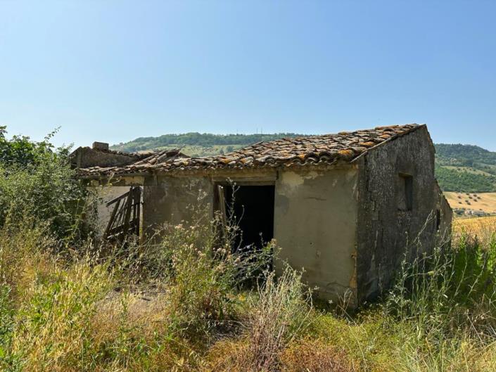 Image No.30-2 Bed Cottage for sale