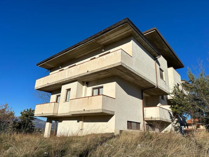 Image No.8-2 Bed Apartment for sale