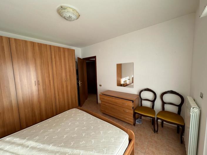 Image No.20-2 Bed Apartment for sale