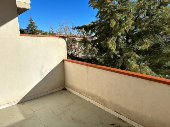 Image No.23-2 Bed Apartment for sale