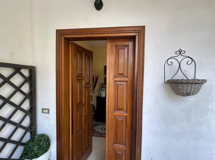 Image No.15-2 Bed Apartment for sale