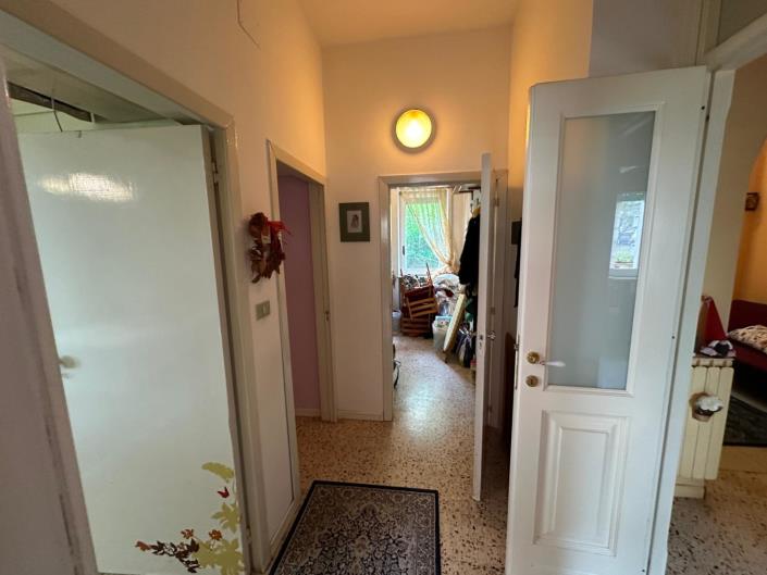 Image No.23-2 Bed Apartment for sale