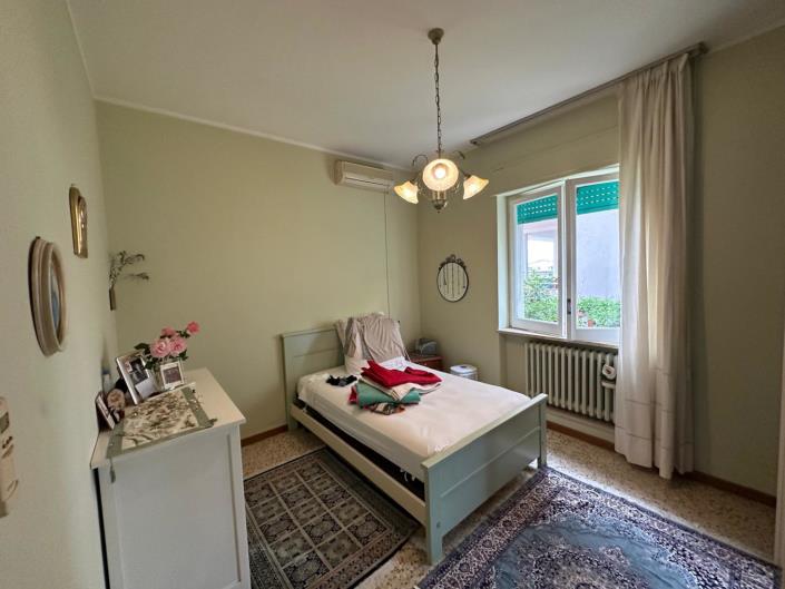 Image No.31-2 Bed Apartment for sale