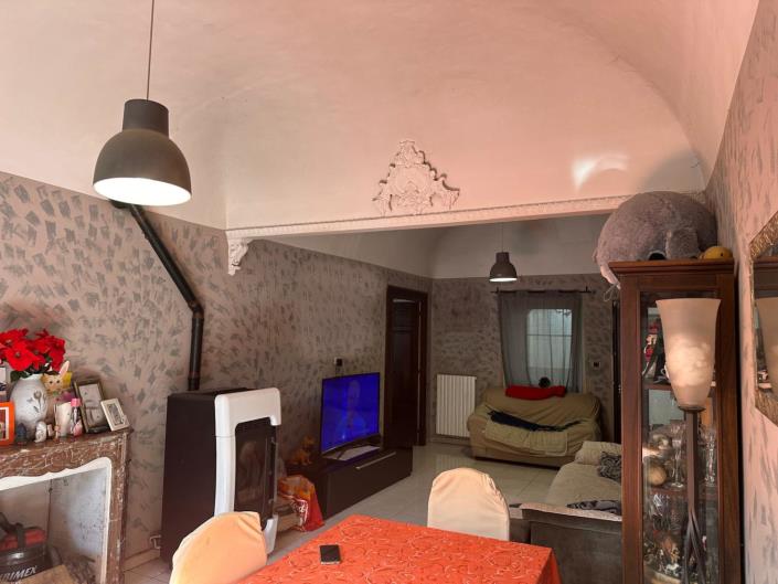 Image No.15-4 Bed Property for sale