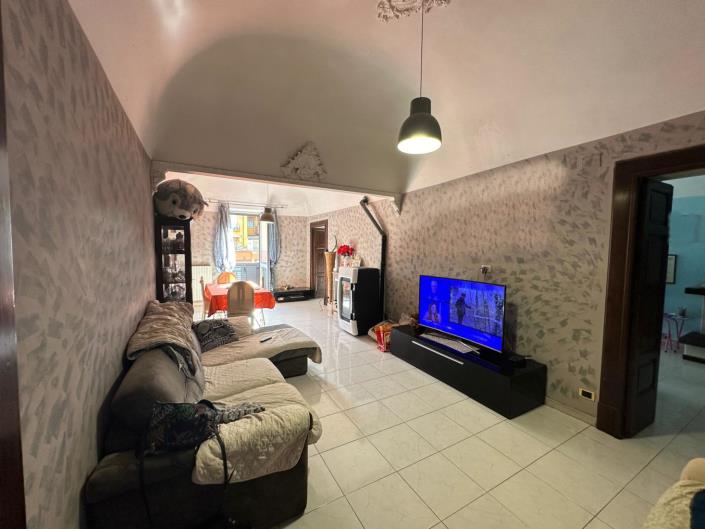 Image No.16-4 Bed Property for sale