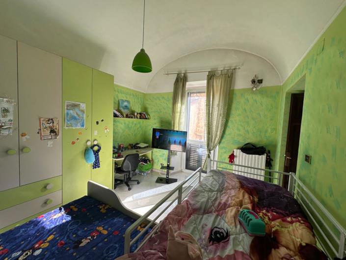 Image No.21-4 Bed Property for sale