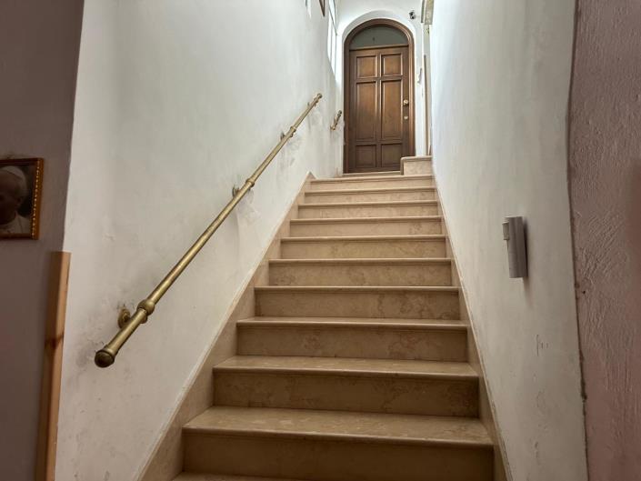 Image No.8-4 Bed Property for sale