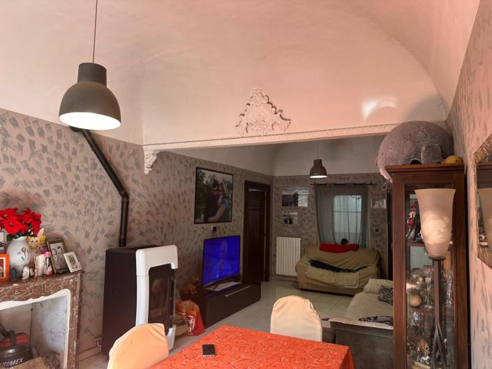 Image No.16-4 Bed Property for sale