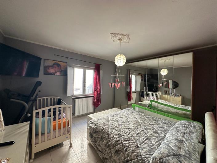 Image No.25-4 Bed Property for sale