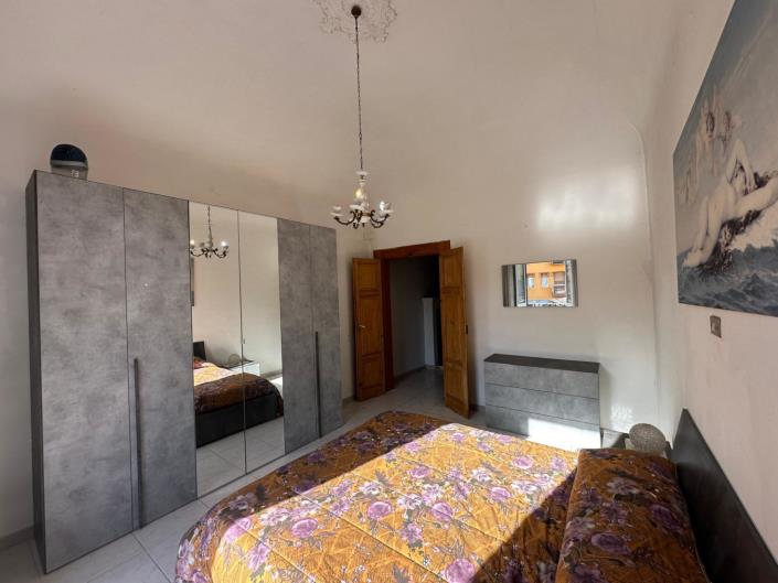 Image No.26-4 Bed Property for sale