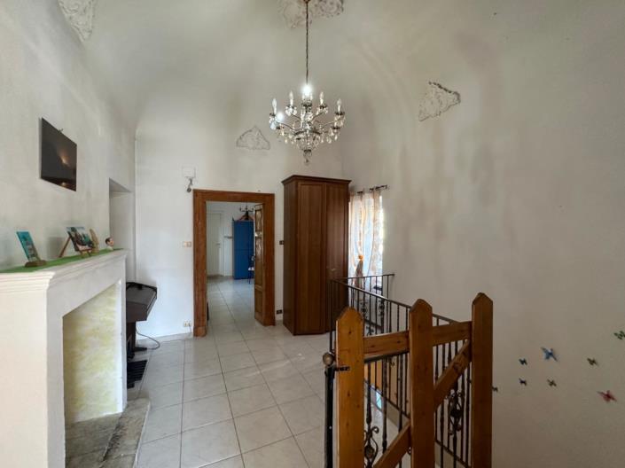 Image No.28-4 Bed Property for sale