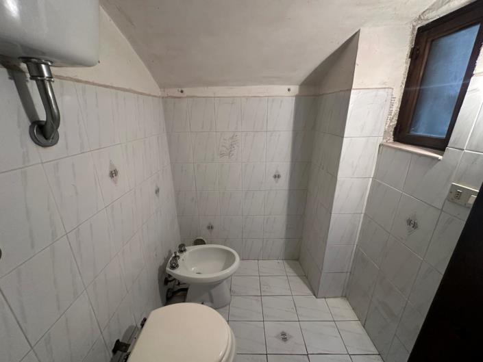 Image No.39-4 Bed Property for sale