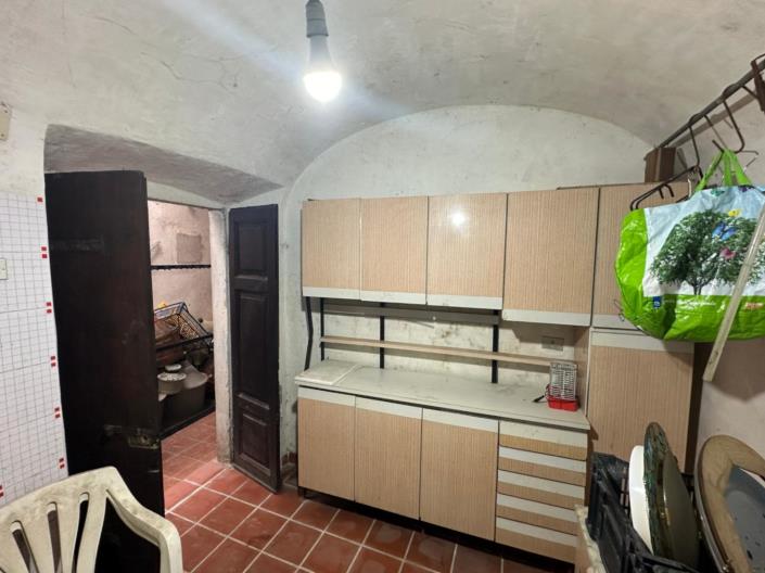 Image No.43-4 Bed Property for sale