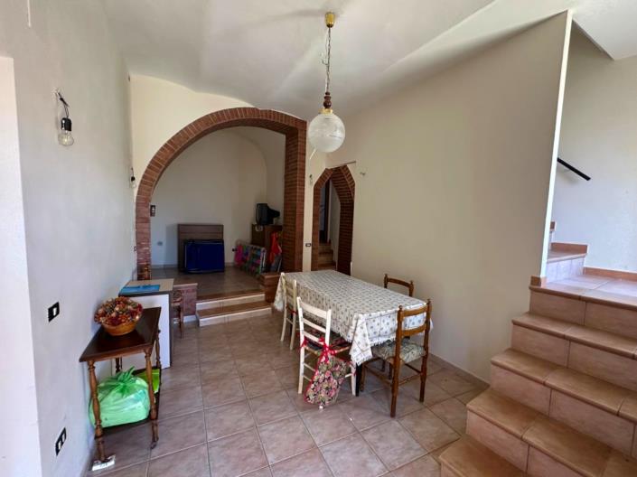 Image No.8-2 Bed Property for sale