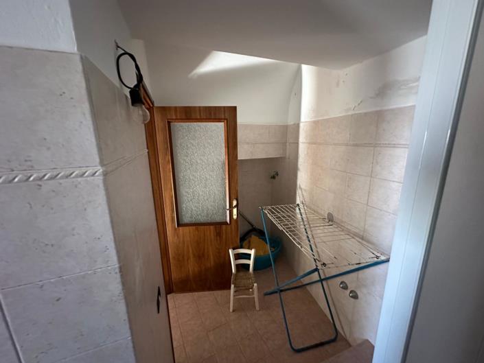 Image No.12-2 Bed Property for sale