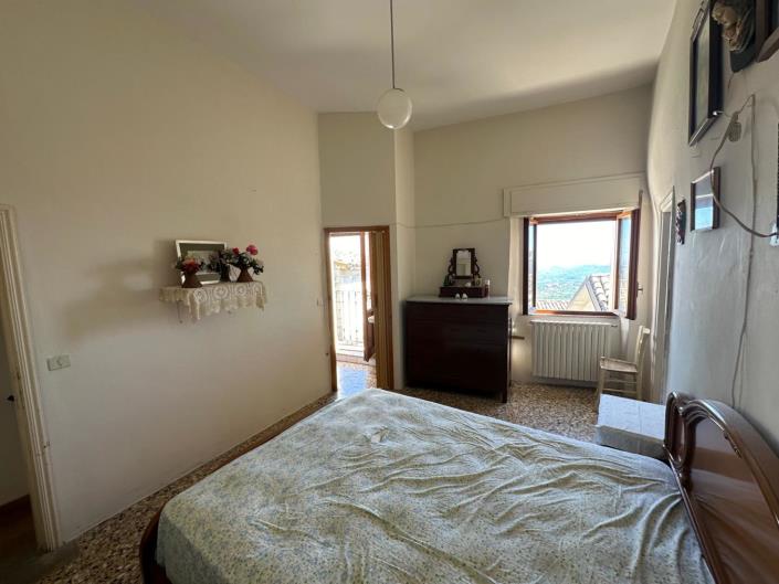 Image No.16-2 Bed Property for sale