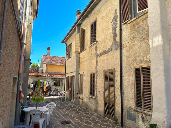 Image No.7-Maison de ville de 3 chambres à vendre à Salle