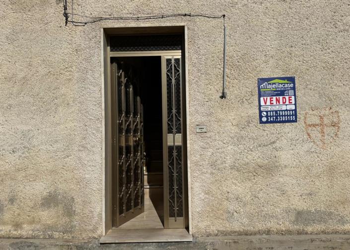 Image No.8-Maison de ville de 3 chambres à vendre à Salle