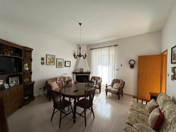 Image No.11-Maison de ville de 3 chambres à vendre à Salle