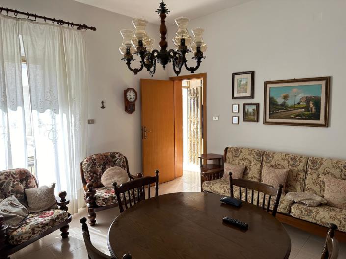 Image No.13-Maison de ville de 3 chambres à vendre à Salle